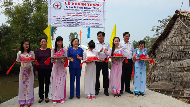 BIWASE Tặng cầu giao thông nông thôn cho tỉnh Hậu Giang