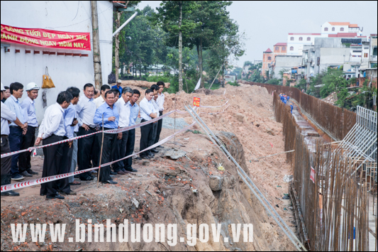 Kiểm tra tiến độ thi công Dự án đầu tư xây dựng, cải tạo kênh Ba Bò