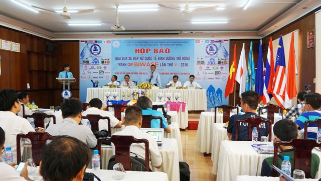 Giải xe đạp nữ quốc tế Bình Dương 2016: 6 đội quốc tế dự tranh 9 chặng thi đấu.