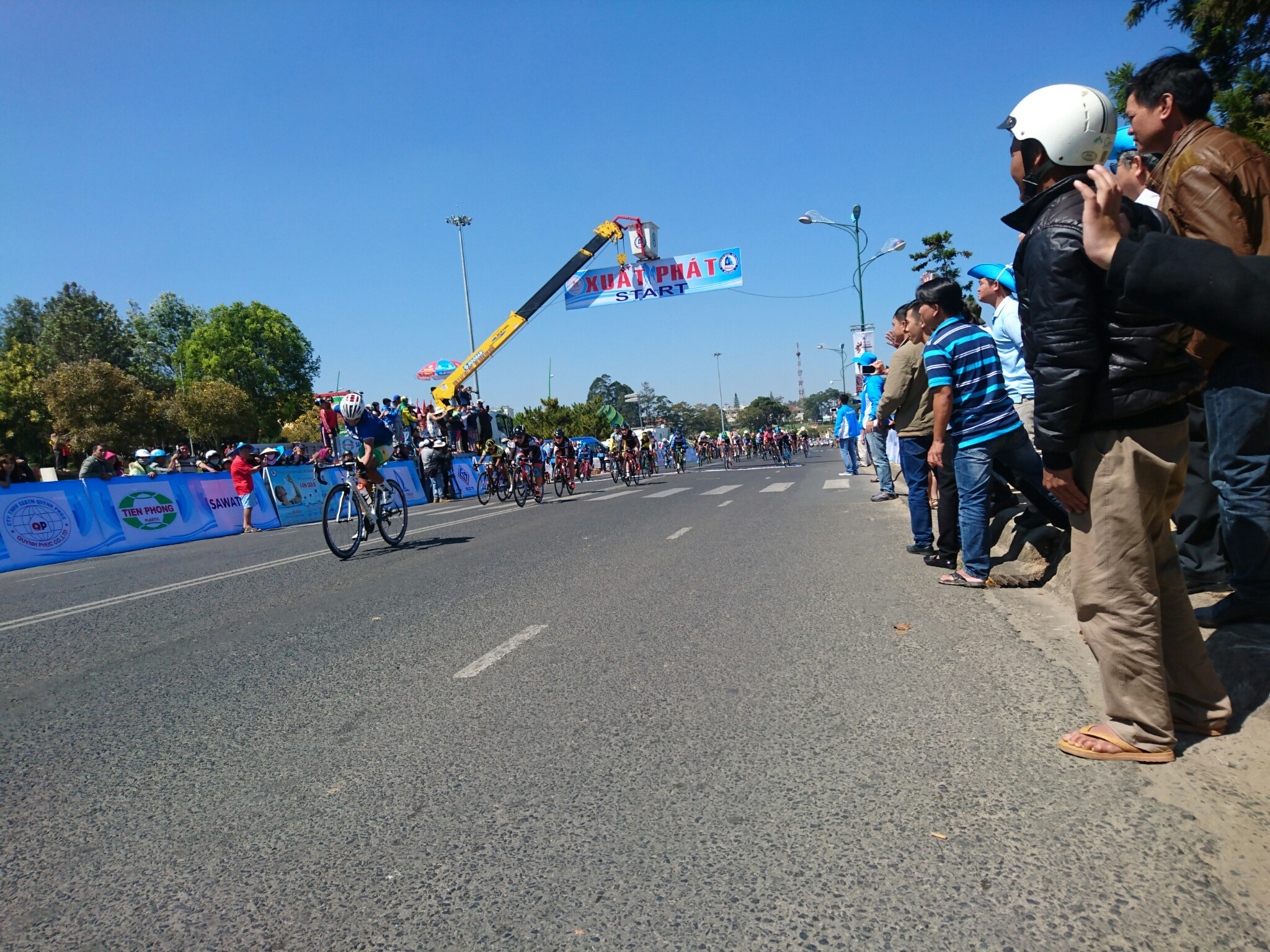 Giải xe đạp nữ quốc tế Bình Dương mở rộng lần thứ VII - Năm 2017: Kết quả chung cuộc Chặng 4 - Chạy 10 vòng quanh bờ Hồ Xuân Hương (TP.Đà Lạt) dài 50 km.