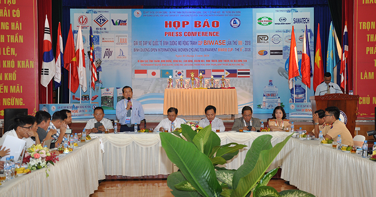 Họp báo Giải xe đạp nữ quốc tế Bình Dương mở rộng tranh cúp BIWASE lần VIII - Năm 2018