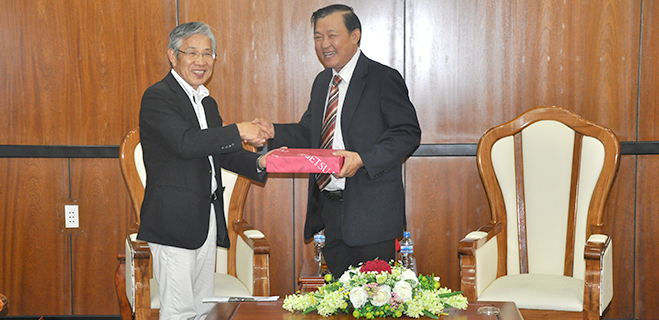 BIWASE’s leader received and worked with a mission from Kobe city (Japan)