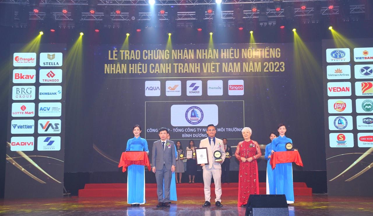 LỄ TRAO CHỨNG NHẬN NHÃN HIỆU NỔI TIẾNG – NHÃN HIỆU CẠNH TRANH VIỆT NAM NĂM 2023